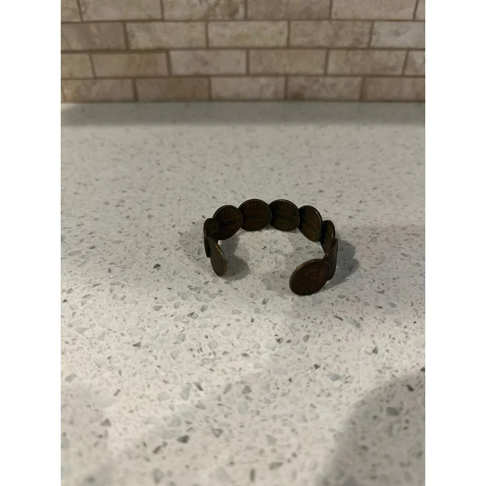 Vintage Hand Made Solid Copper 1975 Penny Design‎ Wide Cuff Bracelet